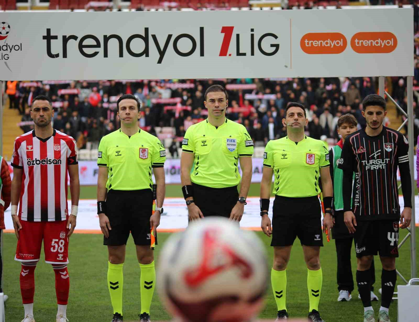 Trendyol 1. Lig: Özbelsan Sivasspor: 3 - Vanspor FK: 3 10 trendyol 1 lig ozbelsan sivasspor 3 vanspor fk 3 6 Y4tv2gTJ