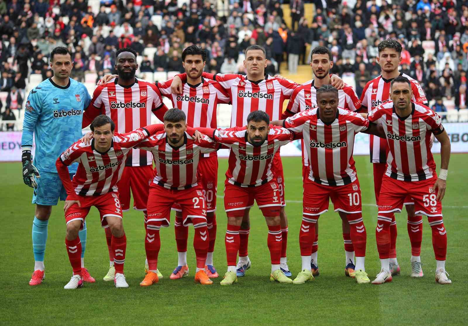 Trendyol 1. Lig: Özbelsan Sivasspor: 3 - Vanspor FK: 3 13 trendyol 1 lig ozbelsan sivasspor 3 vanspor fk 3 9 F6VOQXcm
