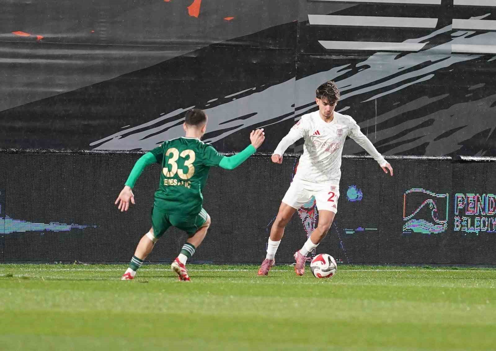 trendyol 1 lig pendikspor 0 esenler erokspor 0 1 wcf5GFwD