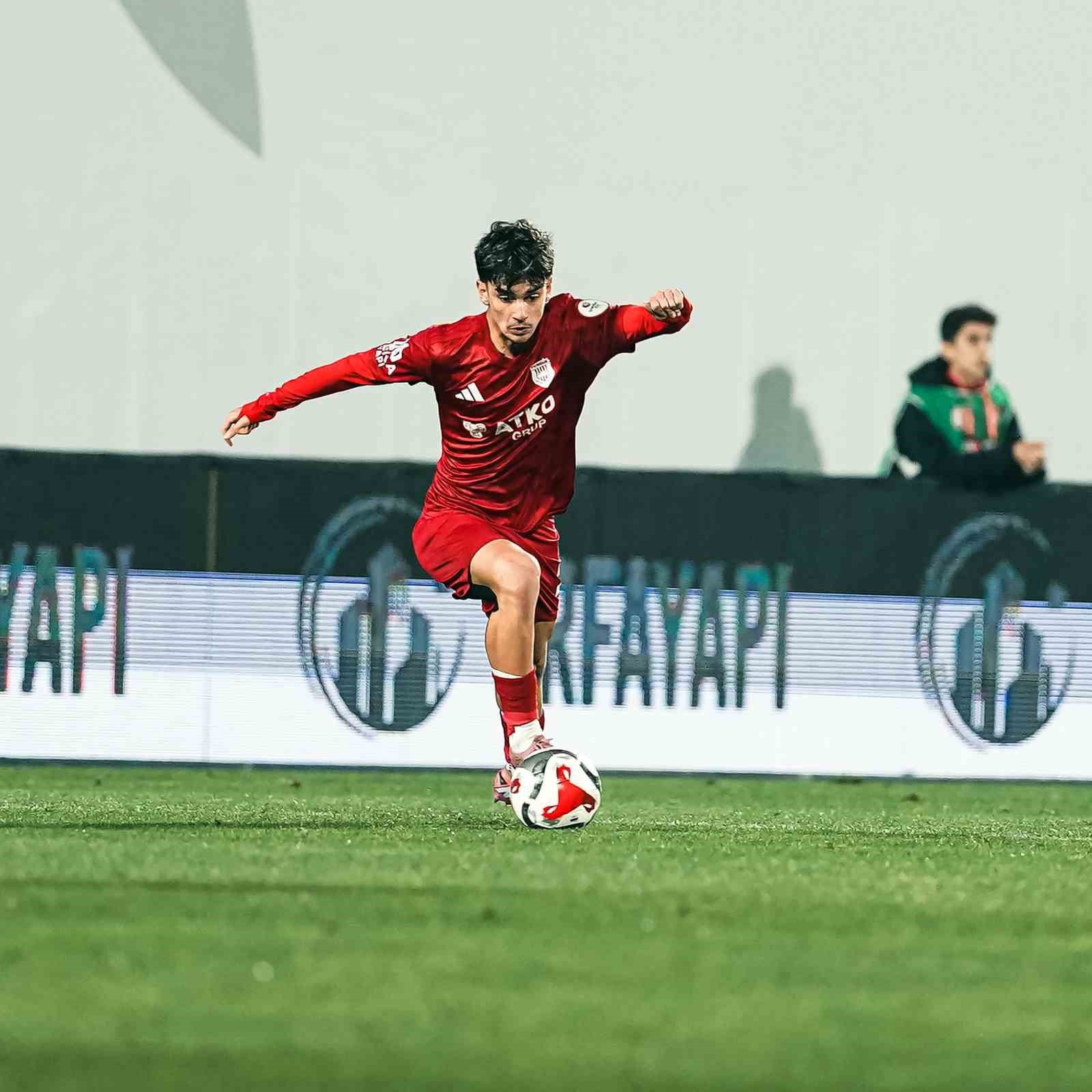 Trendyol 1. Lig: Pendikspor: 1 - Erzurumspor FK: 2 9 trendyol 1 lig pendikspor 1 erzurumspor fk 2 5 h65df1as