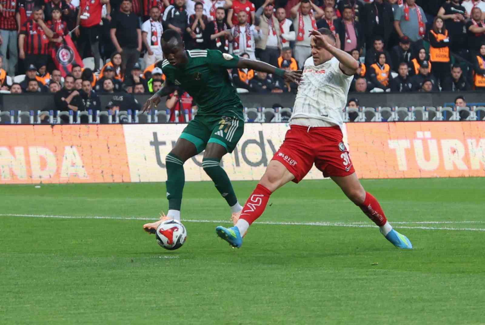trendyol 1 lig play off final esenler erokspor 0 corum fk 1 ilk yari 3dpXWmca