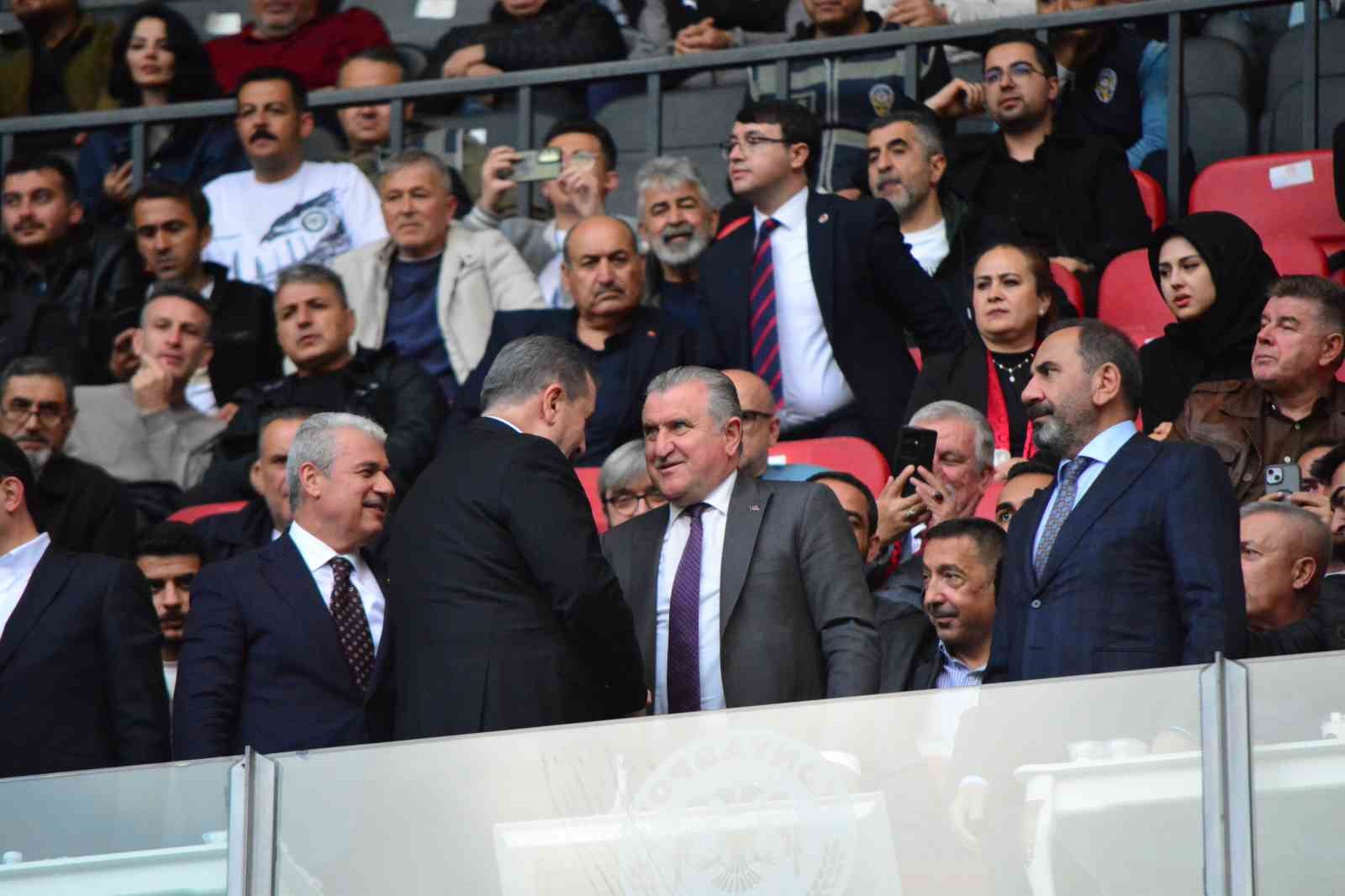 trendyol 1 lig play off final esenler erokspor 0 corum fk 1 ilk yari LVqpOl1X