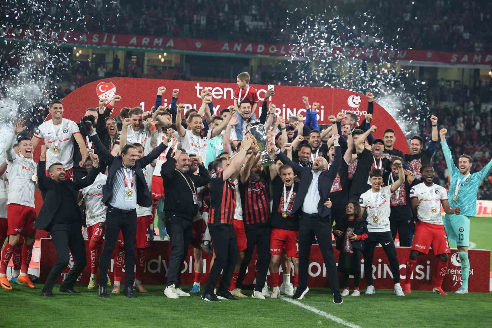 Trendyol 1. Lig play-off şampiyonu Çorum FK kupasına kavuştu 4 trendyol 1 lig play off sampiyonu corum fk kupasina kavustu 0 YRdrHG8h