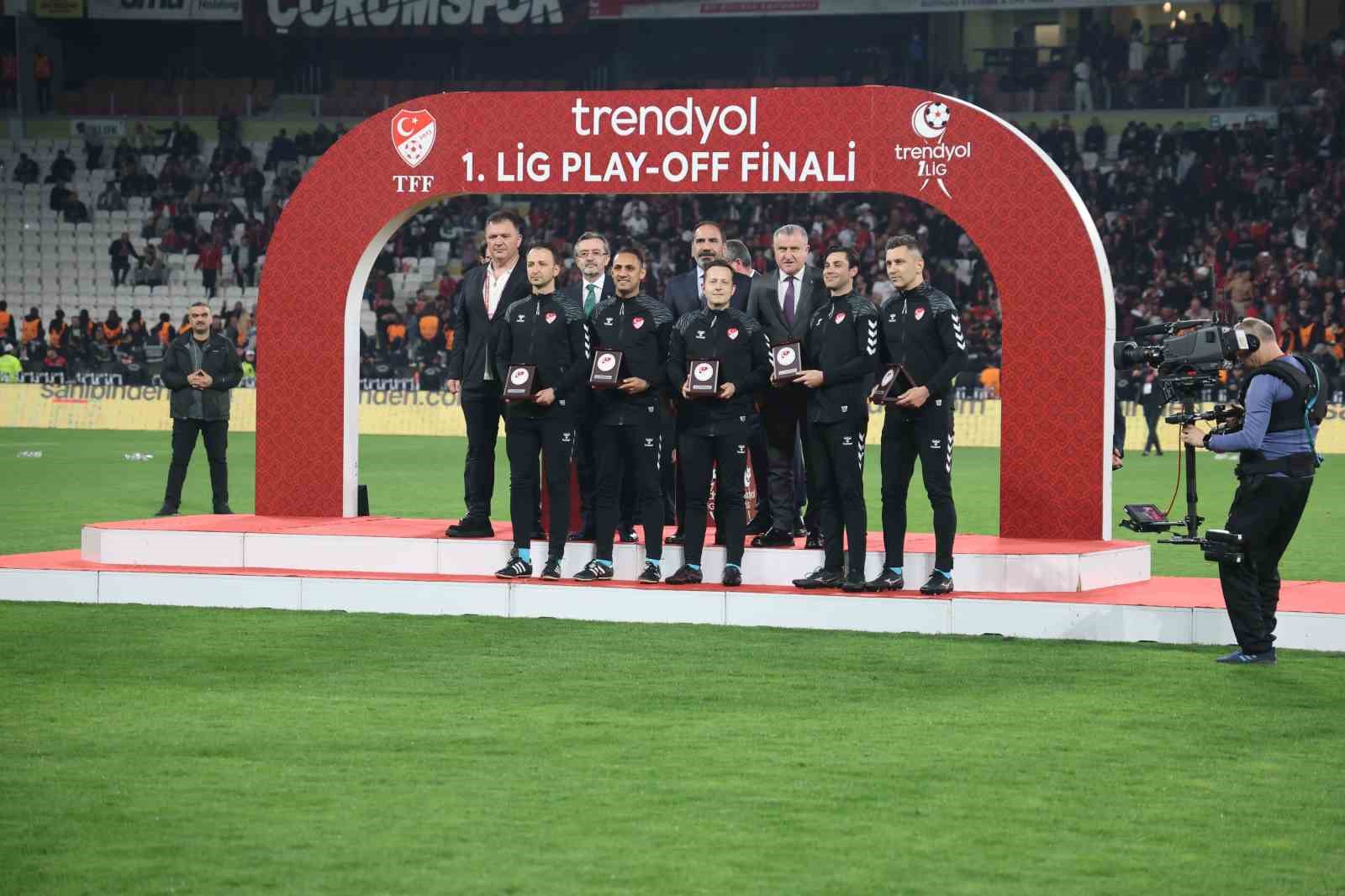 Trendyol 1. Lig play-off şampiyonu Çorum FK kupasına kavuştu 6 trendyol 1 lig play off sampiyonu corum fk kupasina kavustu 2 MRC84OaP