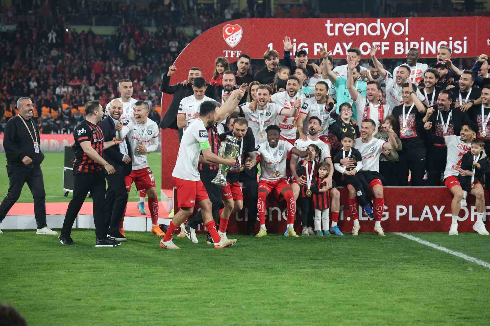 Trendyol 1. Lig play-off şampiyonu Çorum FK kupasına kavuştu 11 trendyol 1 lig play off sampiyonu corum fk kupasina kavustu 7 l3hgHbCV