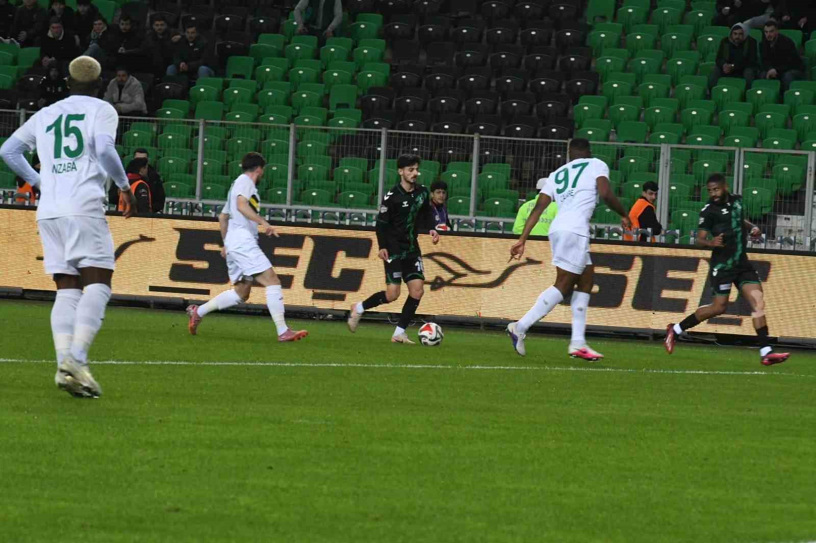 Trendyol 1. Lig: Sakaryaspor: 1 - Esenler Erokspor: 2 5 trendyol 1 lig sakaryaspor 1 esenler erokspor 2 1 tPQgqT3F