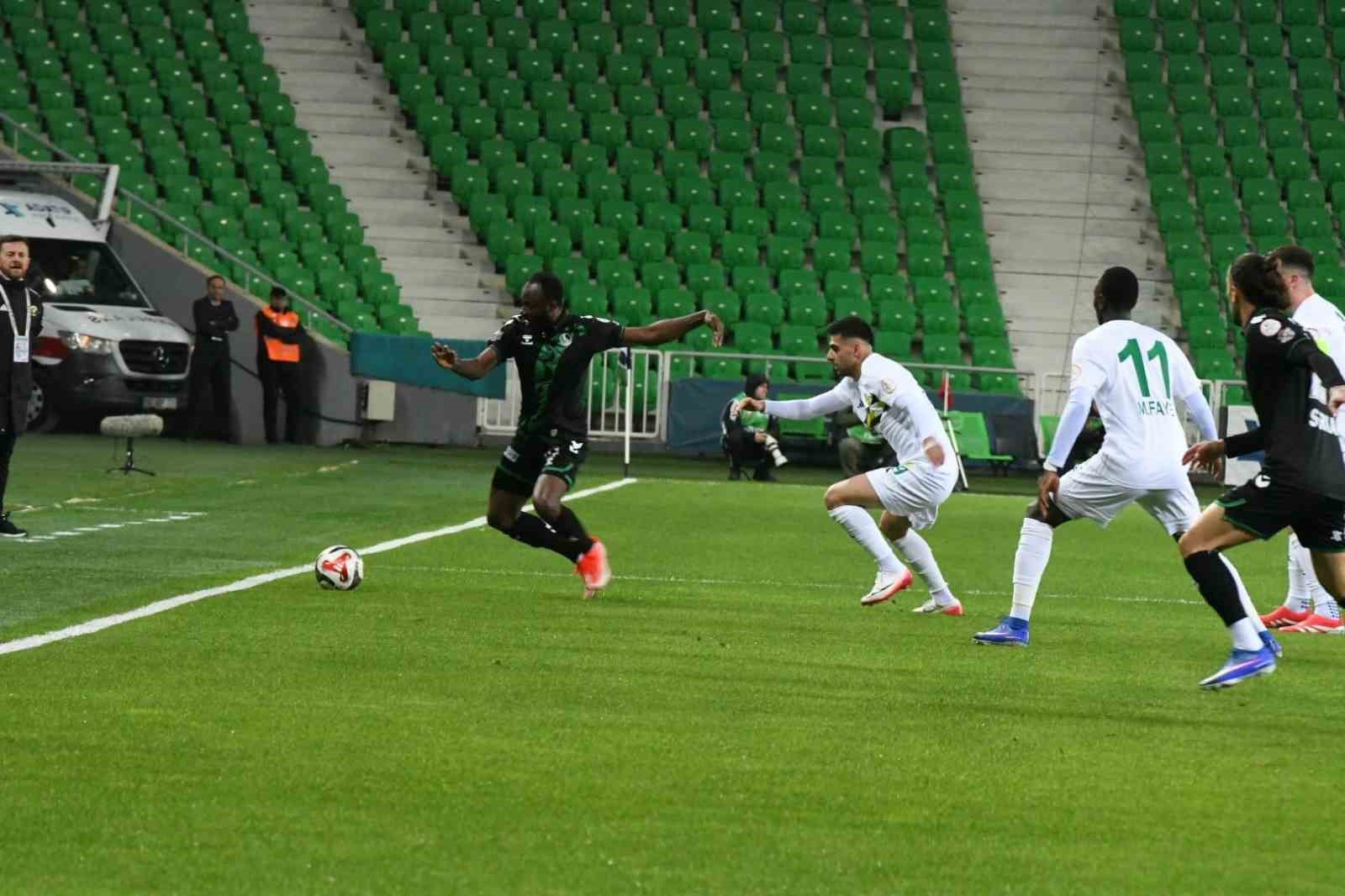 Trendyol 1. Lig: Sakaryaspor: 1 - Esenler Erokspor: 2 6 trendyol 1 lig sakaryaspor 1 esenler erokspor 2 2 SuiabBOU