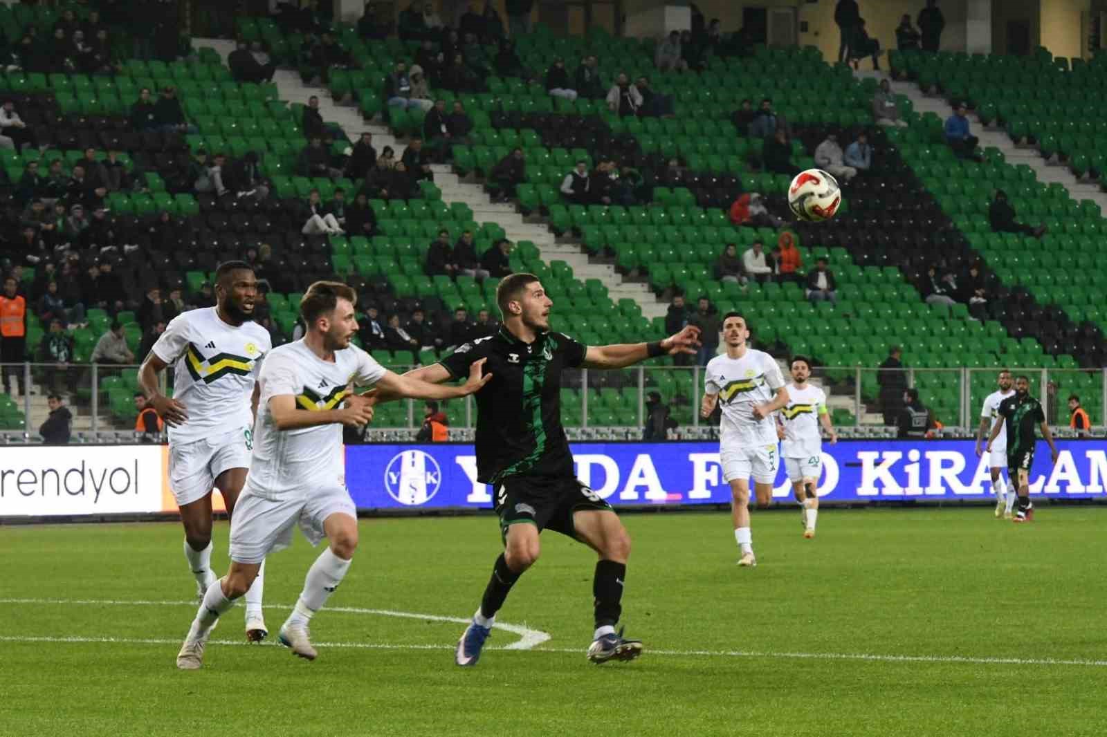 Trendyol 1. Lig: Sakaryaspor: 1 - Esenler Erokspor: 2 7 trendyol 1 lig sakaryaspor 1 esenler erokspor 2 3 AgkbwS62