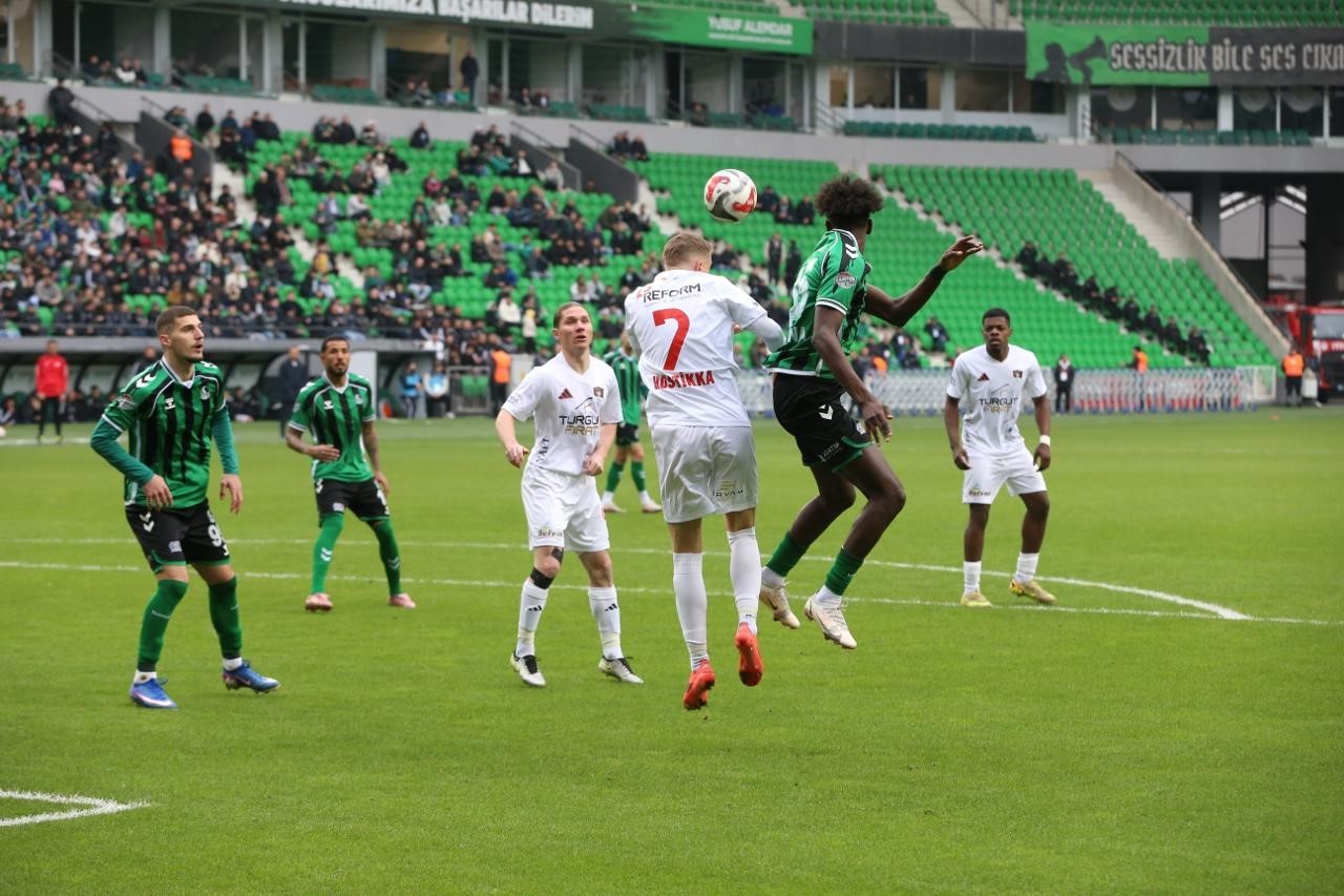 trendyol 1 lig sakaryaspor 2 vanspor fk 1 1 Z3KYGdt5