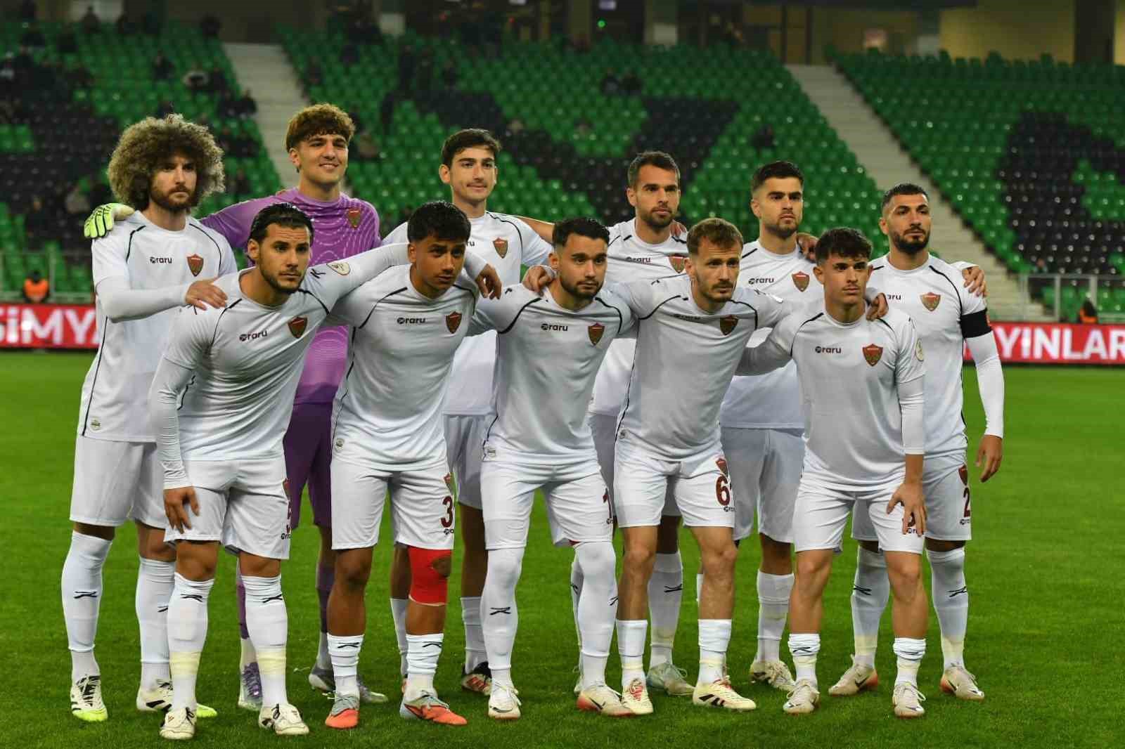 trendyol 1 lig sakaryaspor 3 hatayspor 0 4 9gFfRZmn