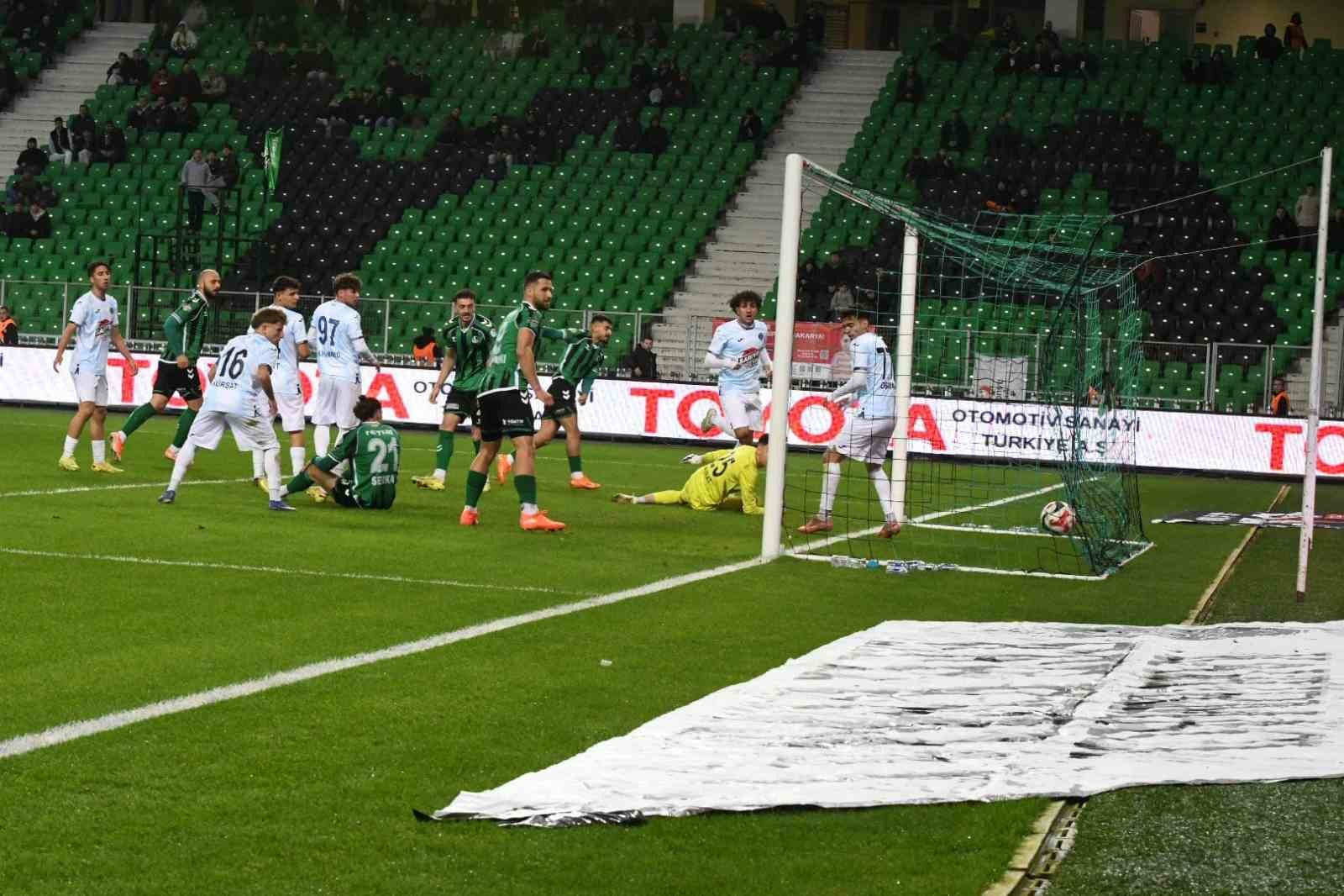 trendyol 1 lig sakaryaspor 4 adana demirspor 0 4 ZE9QPY7B