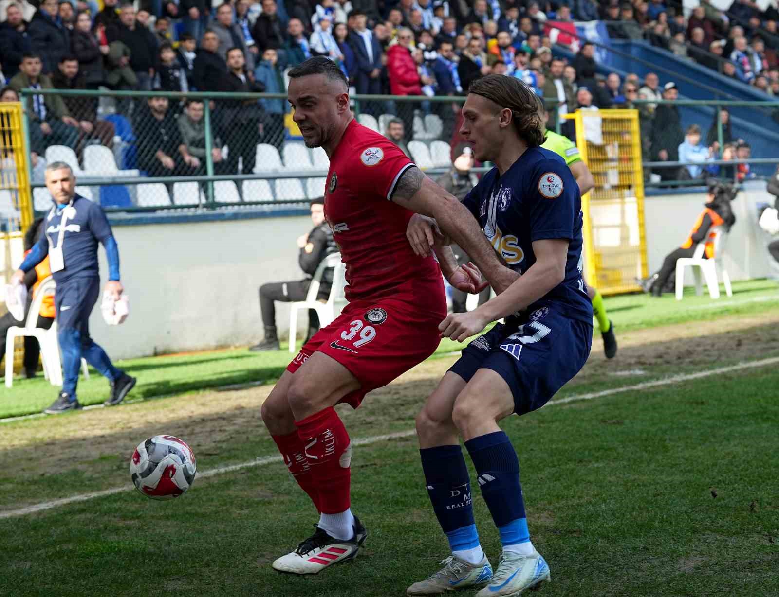 Trendyol 1. Lig: Sarıyer: 1 - Çorum FK: 2 18 trendyol 1 lig sariyer 1 corum fk 2 14