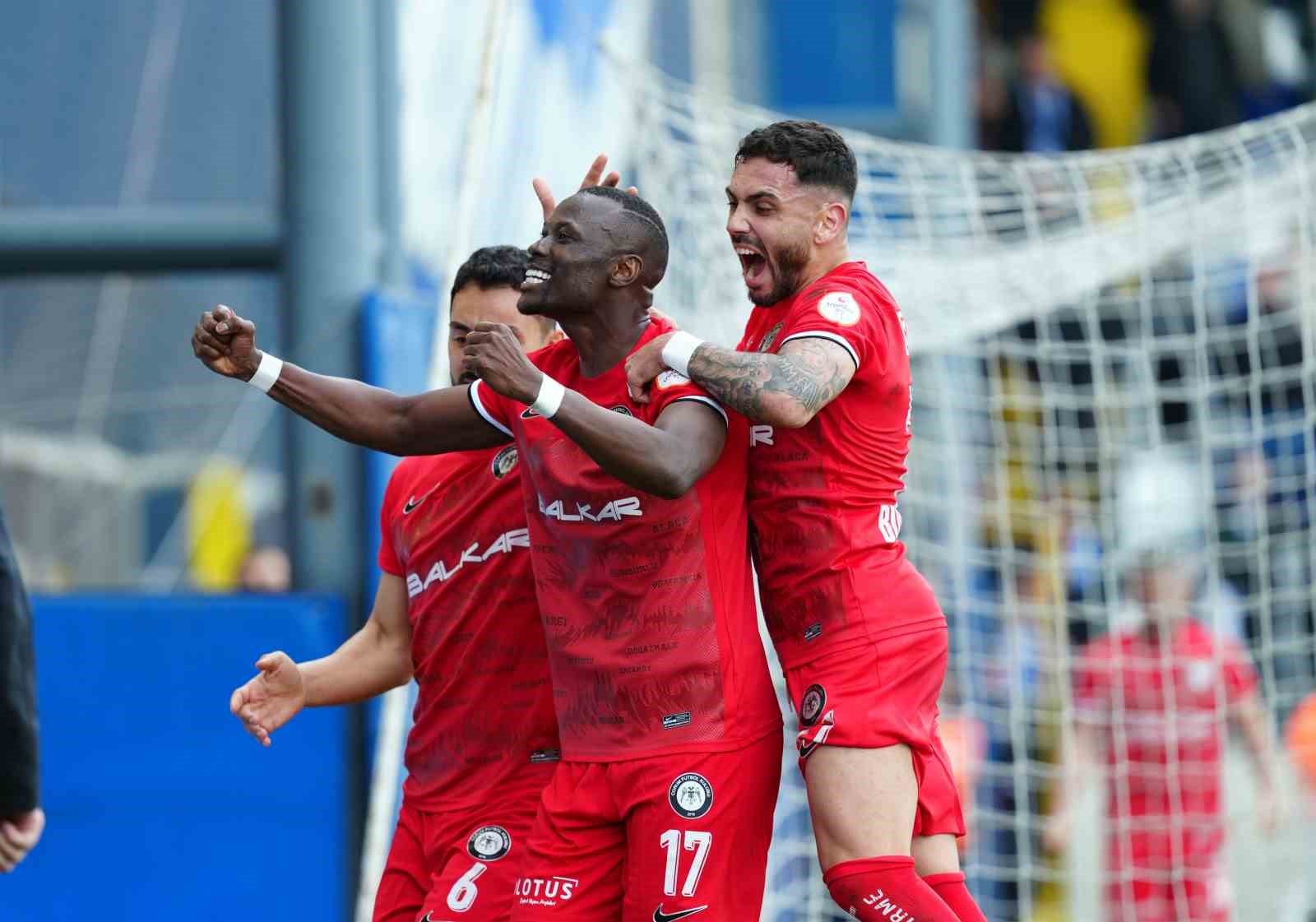 Trendyol 1. Lig: Sarıyer: 1 - Çorum FK: 2 50 trendyol 1 lig sariyer 1 corum fk 2 46 biiA1Fu7