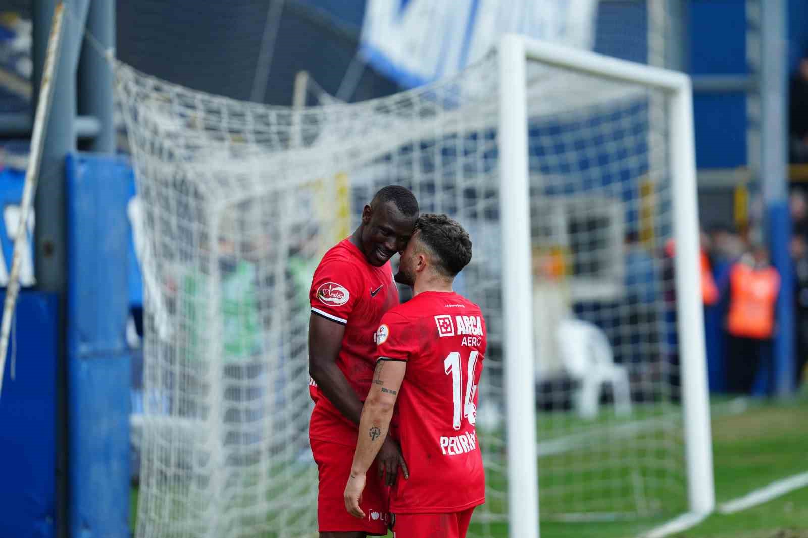 Trendyol 1. Lig: Sarıyer: 1 - Çorum FK: 2 52 trendyol 1 lig sariyer 1 corum fk 2 48 RRZPAzlH