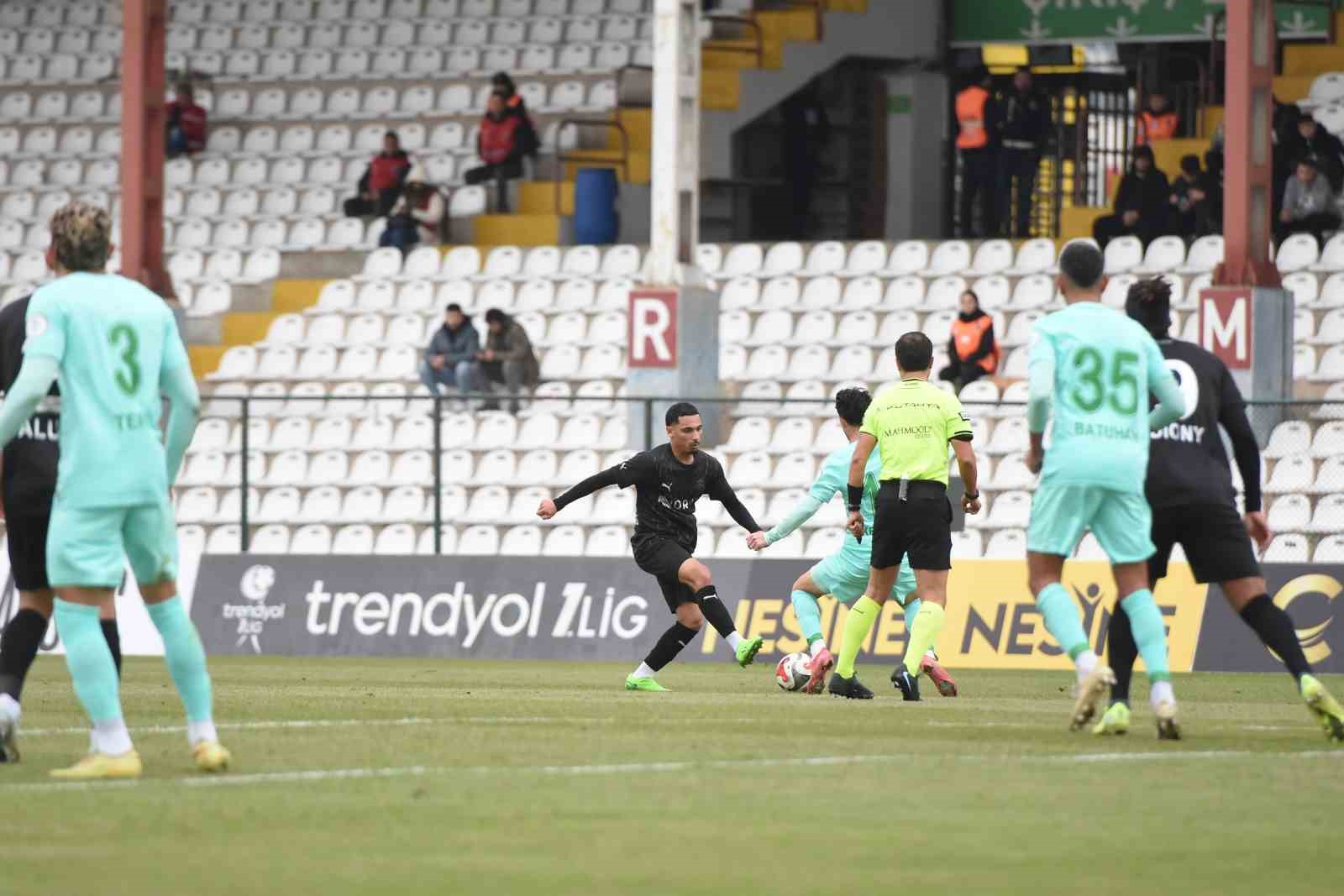 Trendyol 1. Lig: Serikspor: 0 - Manisa Futbol Kulübü: 1 8 trendyol 1 lig serikspor 0 manisa futbol kulubu 1 4 88FuCXT5