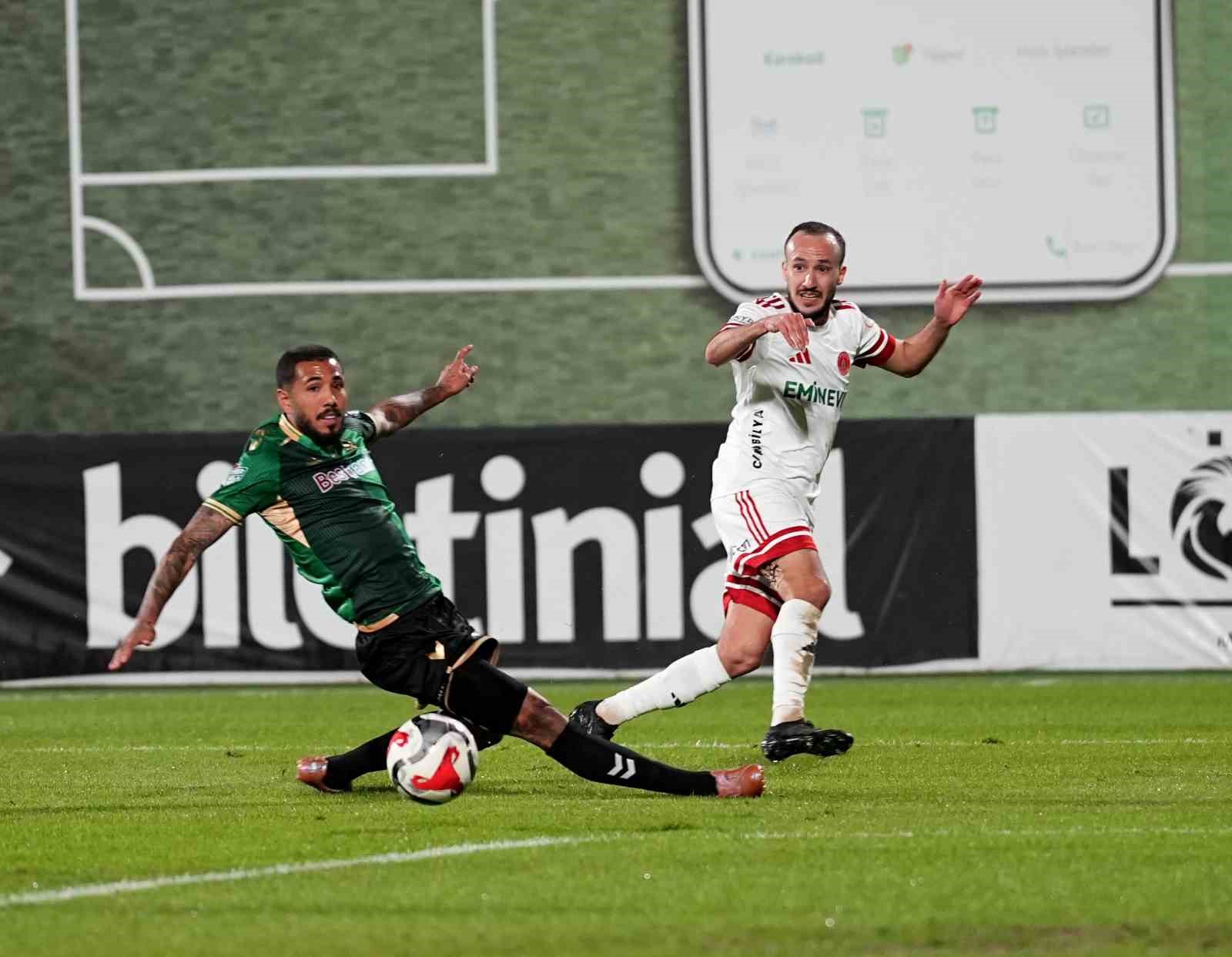 trendyol 1 lig umraniyespor 2 sakaryaspor 0 10 O3VOdT6Z