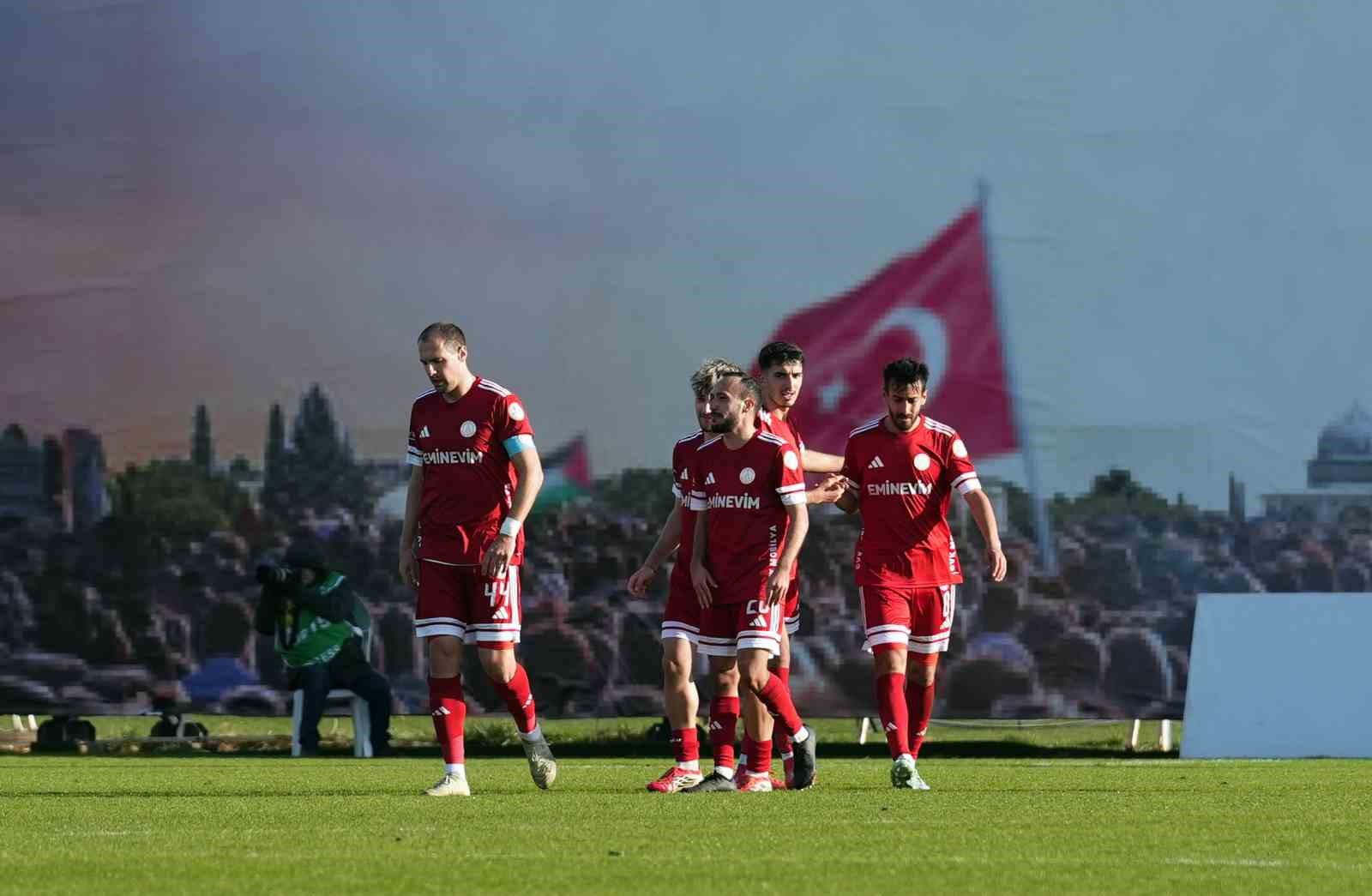 trendyol 1 lig umraniyespor 3 erzurumspor fk 1 8 X3LnRP67