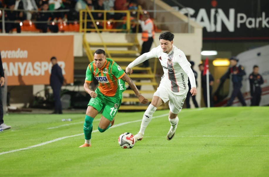 Trendyol Süper Lig: Alanyaspor: 0 - Gaziantep FK: 0 (İlk yarı) 7 trendyol super lig alanyaspor 0 gaziantep fk 0 ilk yari 3
