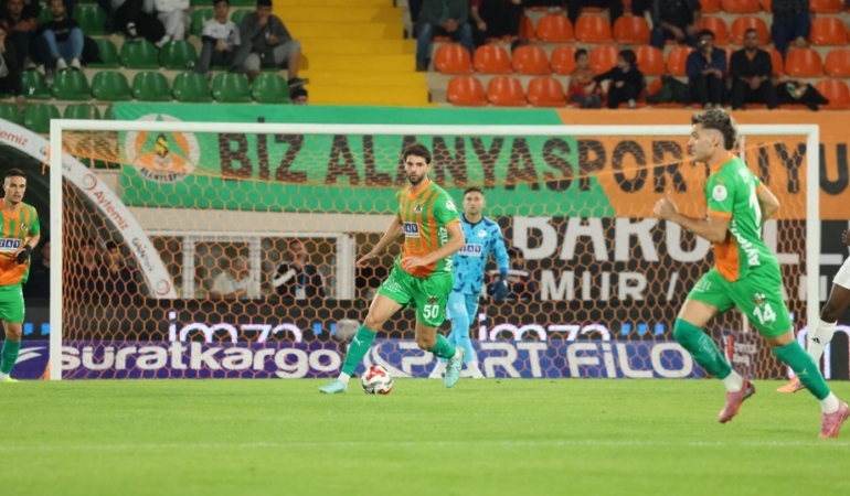 trendyol-super-lig-alanyaspor-0-gaziantep-fk-0-ilk-yari-3aOmT5pW.jpg