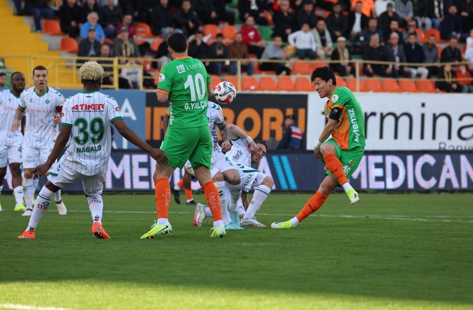 Trendyol Süper Lig: Alanyaspor: 1 - Konyaspor: 0 (İlk yarı) 10 trendyol super lig alanyaspor 1 konyaspor 0 ilk yari 6 g2WgQeq4