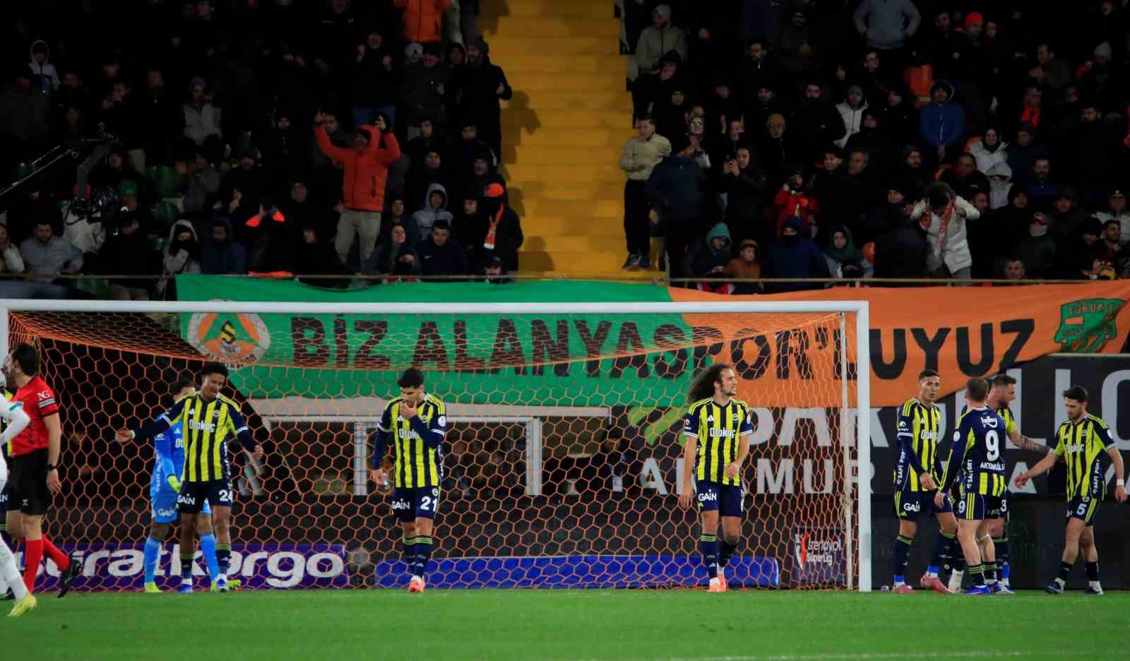trendyol super lig alanyaspor 2 fenerbahce 1 ilk yari 17