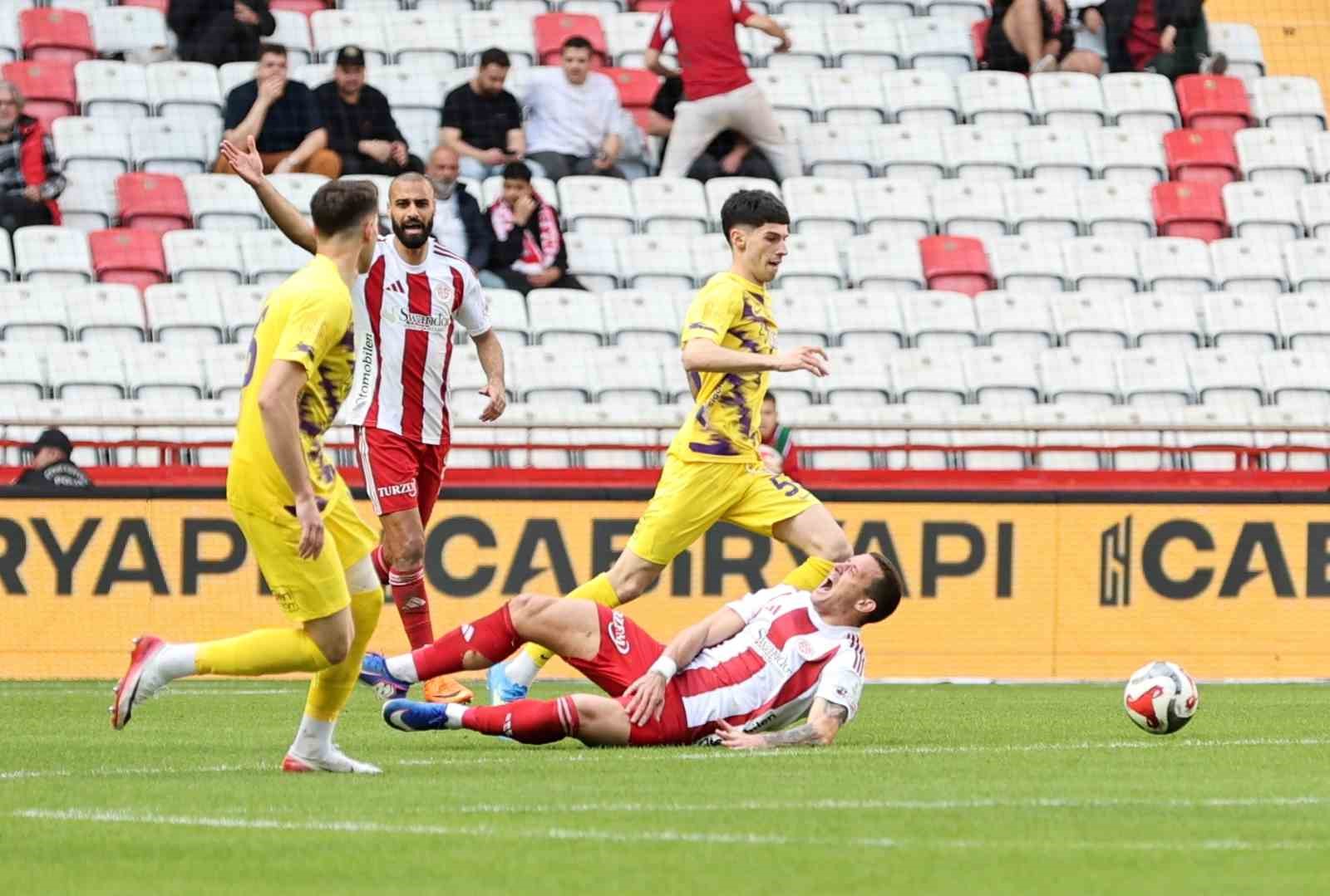 trendyol super lig antalyaspor 0 eyupspor 0 ilk yari 1