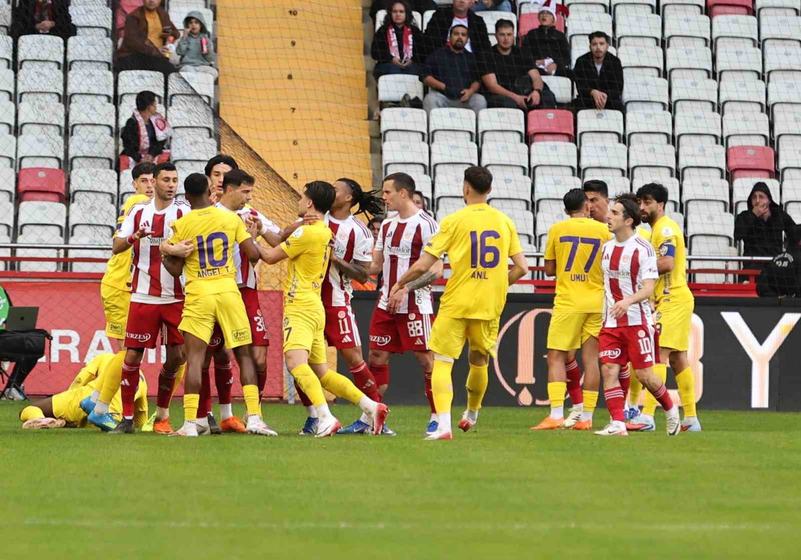 trendyol super lig antalyaspor 0 eyupspor 0 ilk yari 7 kFSp7eyF