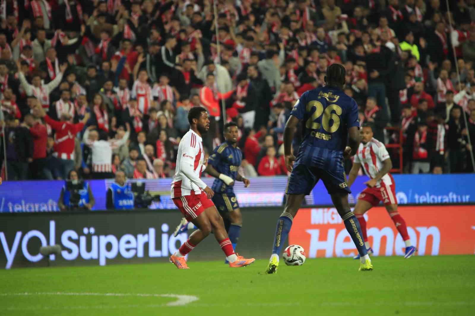 trendyol super lig antalyaspor 0 fenerbahce 0 mac devam ediyor 14 CglnWqQQ