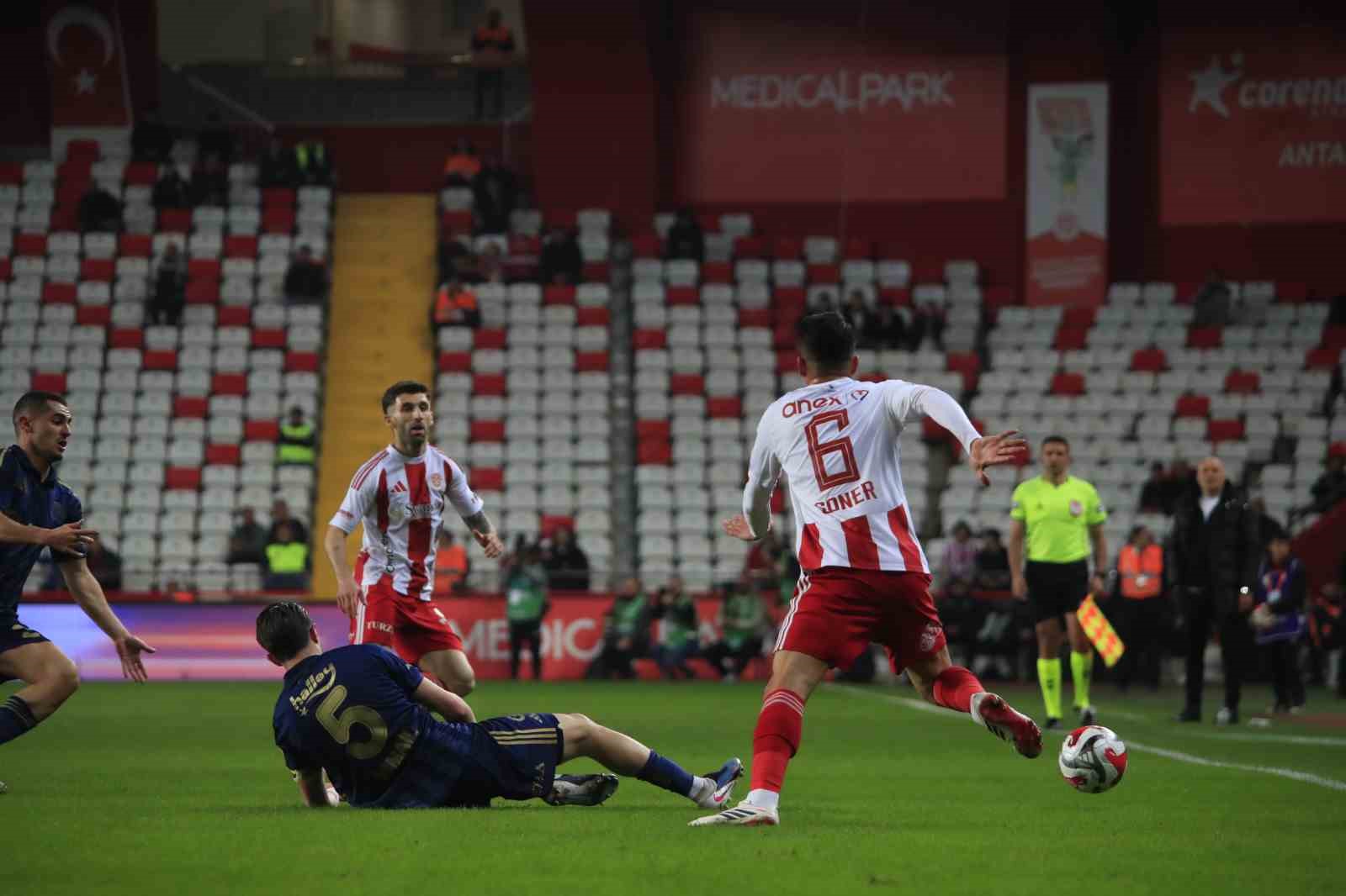 trendyol super lig antalyaspor 0 fenerbahce 0 mac devam ediyor 19 JSf94UIg