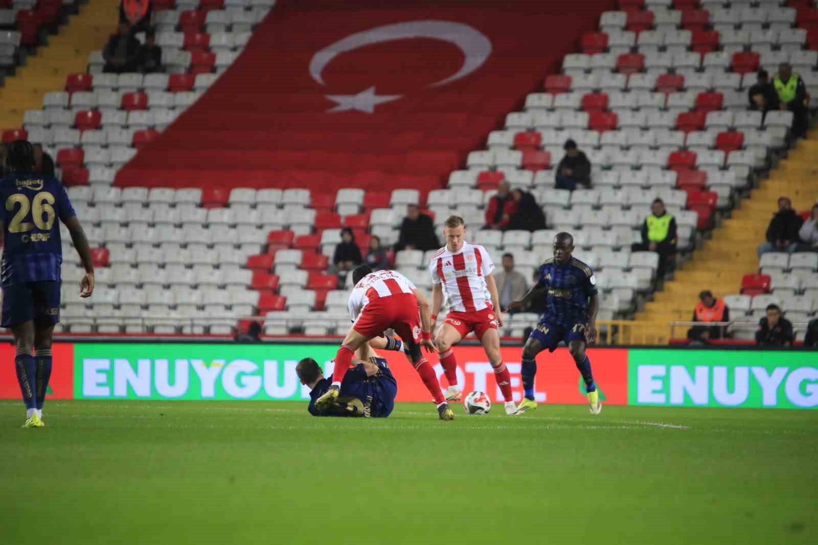 trendyol super lig antalyaspor 0 fenerbahce 0 mac devam ediyor 8 qfWk4sU1