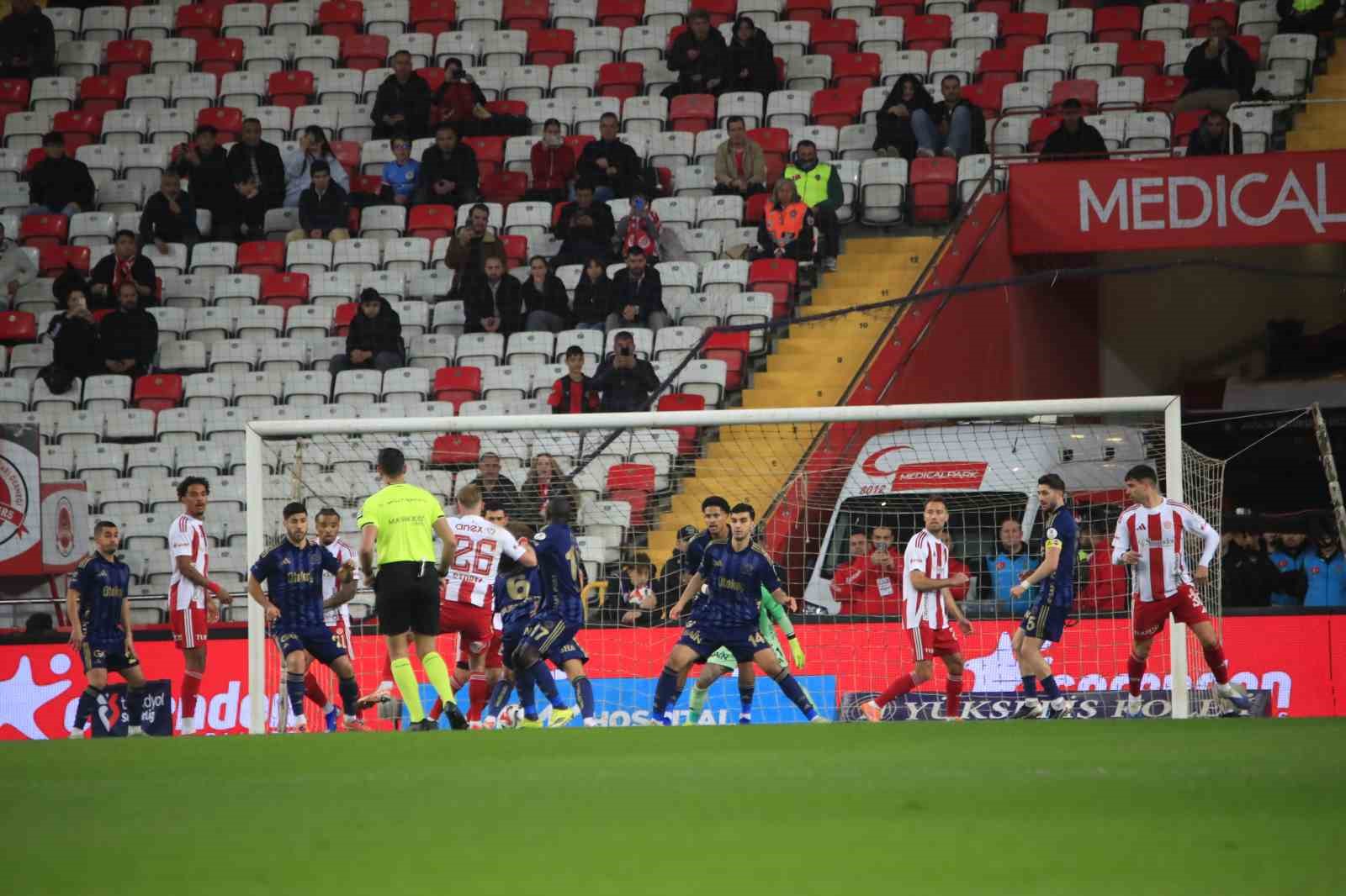 trendyol super lig antalyaspor 0 fenerbahce 0 mac devam ediyor 9 muGsQTkV