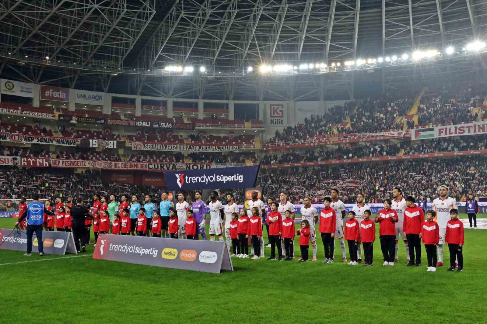 trendyol super lig antalyaspor 0 galatasaray 2 0 Pzm8ypZf