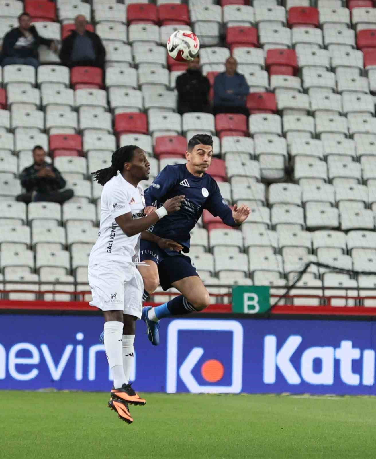 trendyol super lig antalyaspor 0 gaziantep fk 0 ilk yari 12 IMChAjDV