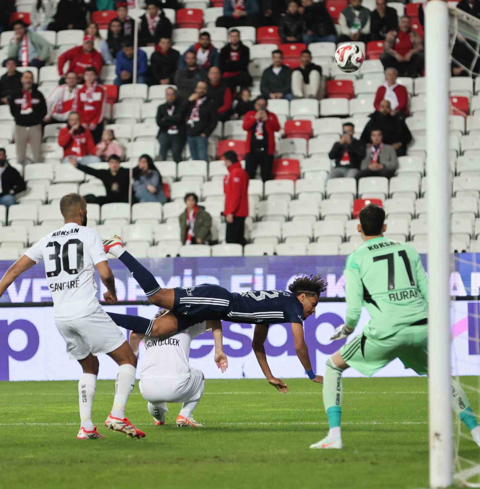 trendyol super lig antalyaspor 0 gaziantep fk 0 ilk yari 18 4gVNS6Dl