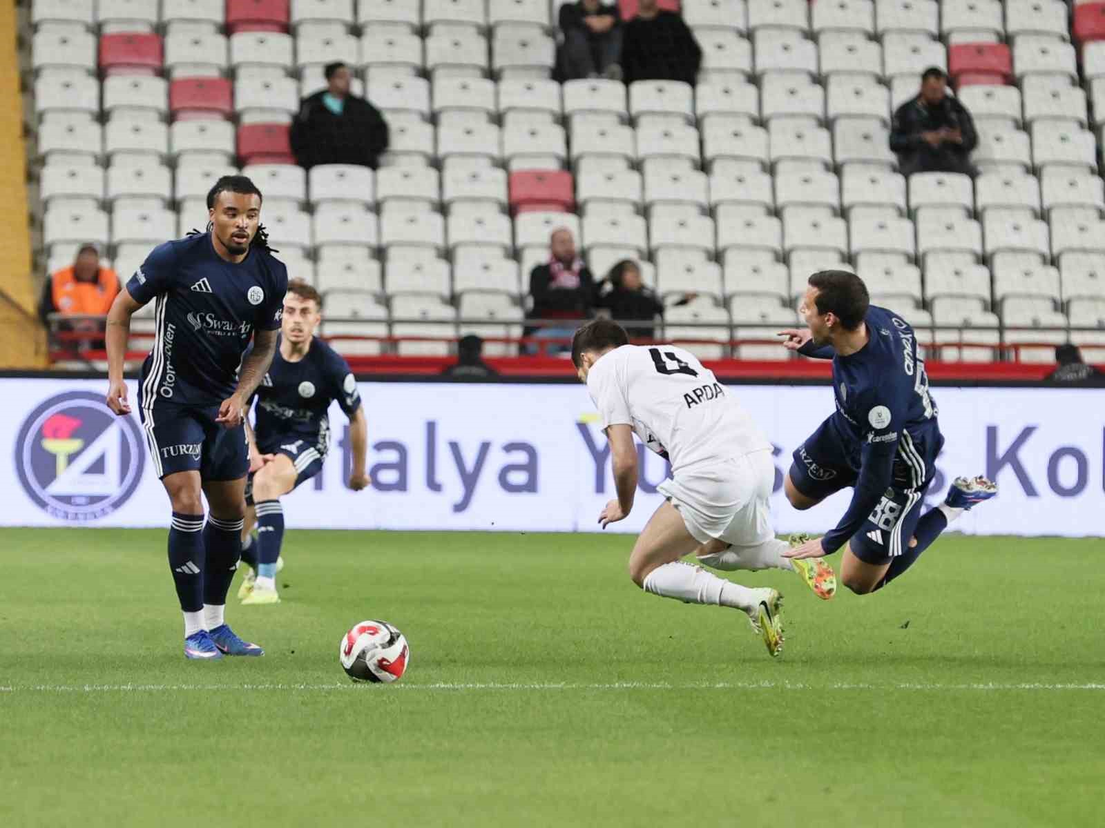 trendyol super lig antalyaspor 0 gaziantep fk 0 ilk yari 4 gvmJYgAh