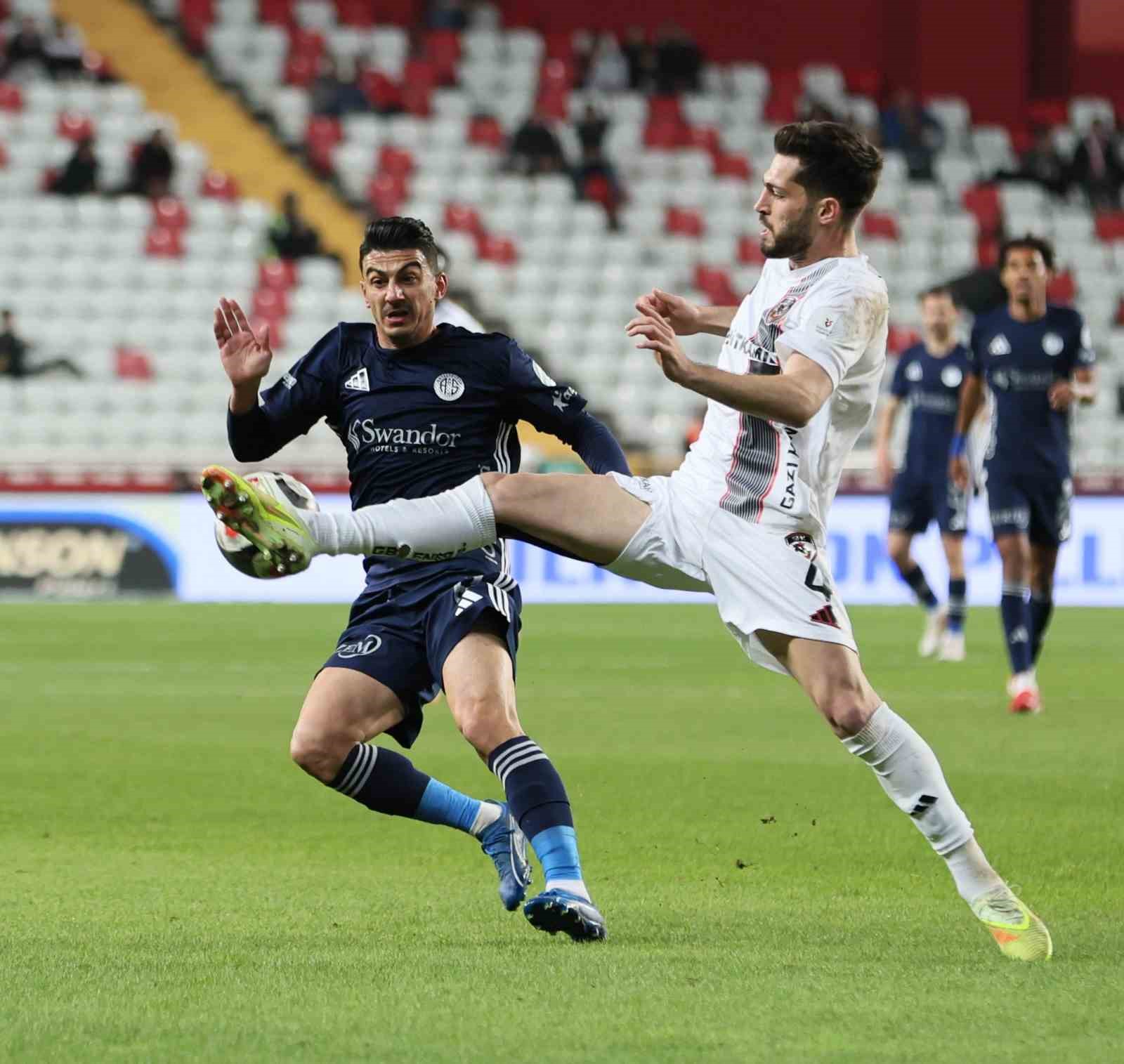 trendyol super lig antalyaspor 0 gaziantep fk 0 ilk yari 9 3Inr8dlY
