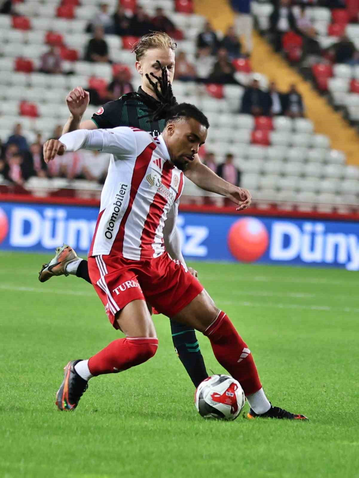 trendyol super lig antalyaspor 0 konyaspor 0 ilk yari 15 7kQHZC83