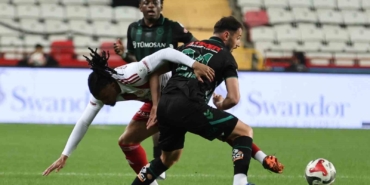 trendyol-super-lig-antalyaspor-0-konyaspor-0-ilk-yari-XR3FFRC4.jpg