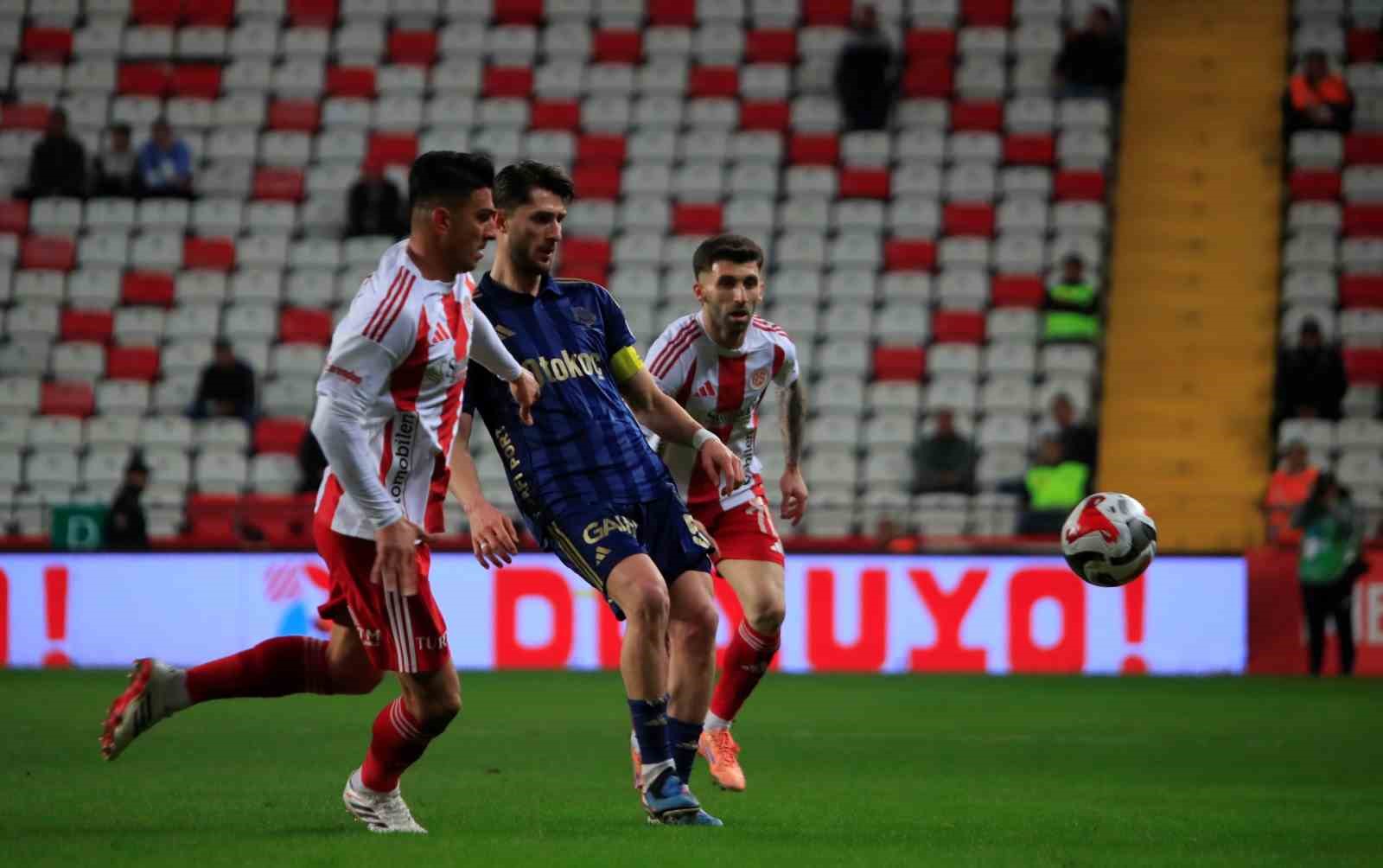 trendyol super lig antalyaspor 1 fenerbahce 0 ilk yari 0 AzWeWQzA