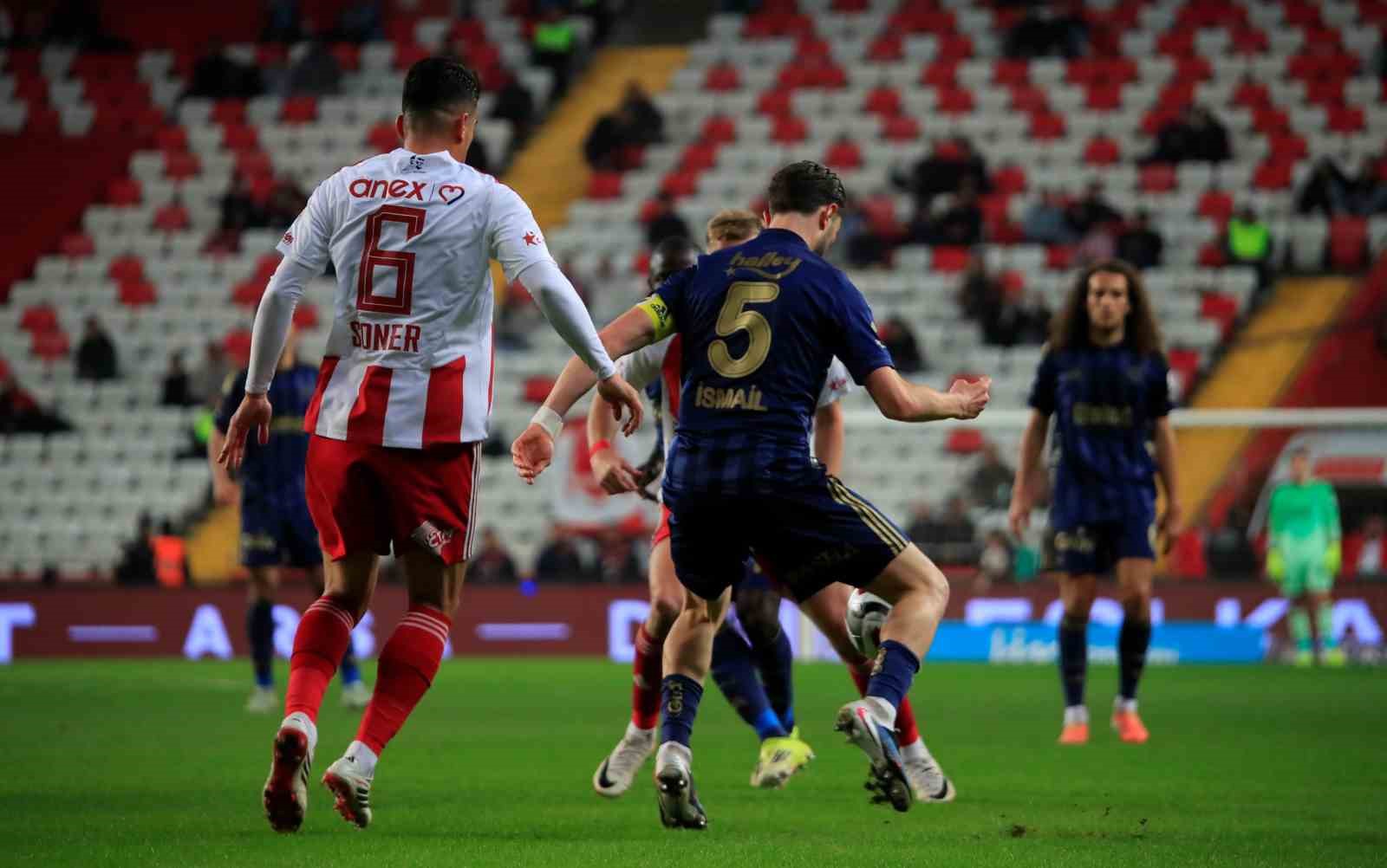 trendyol super lig antalyaspor 1 fenerbahce 0 ilk yari 2 X1We6nWM