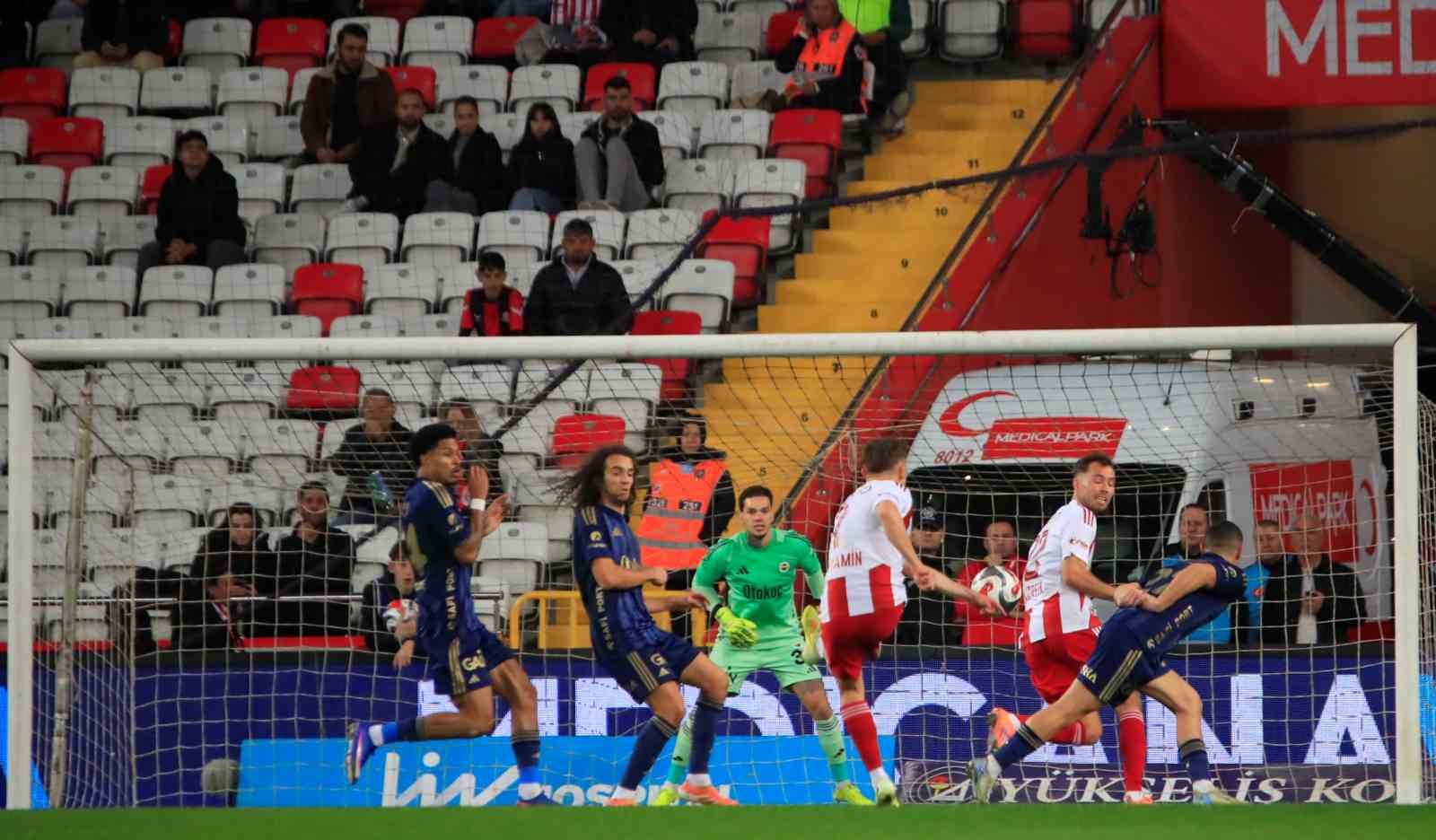 trendyol super lig antalyaspor 1 fenerbahce 0 ilk yari 3 IV7D96wc