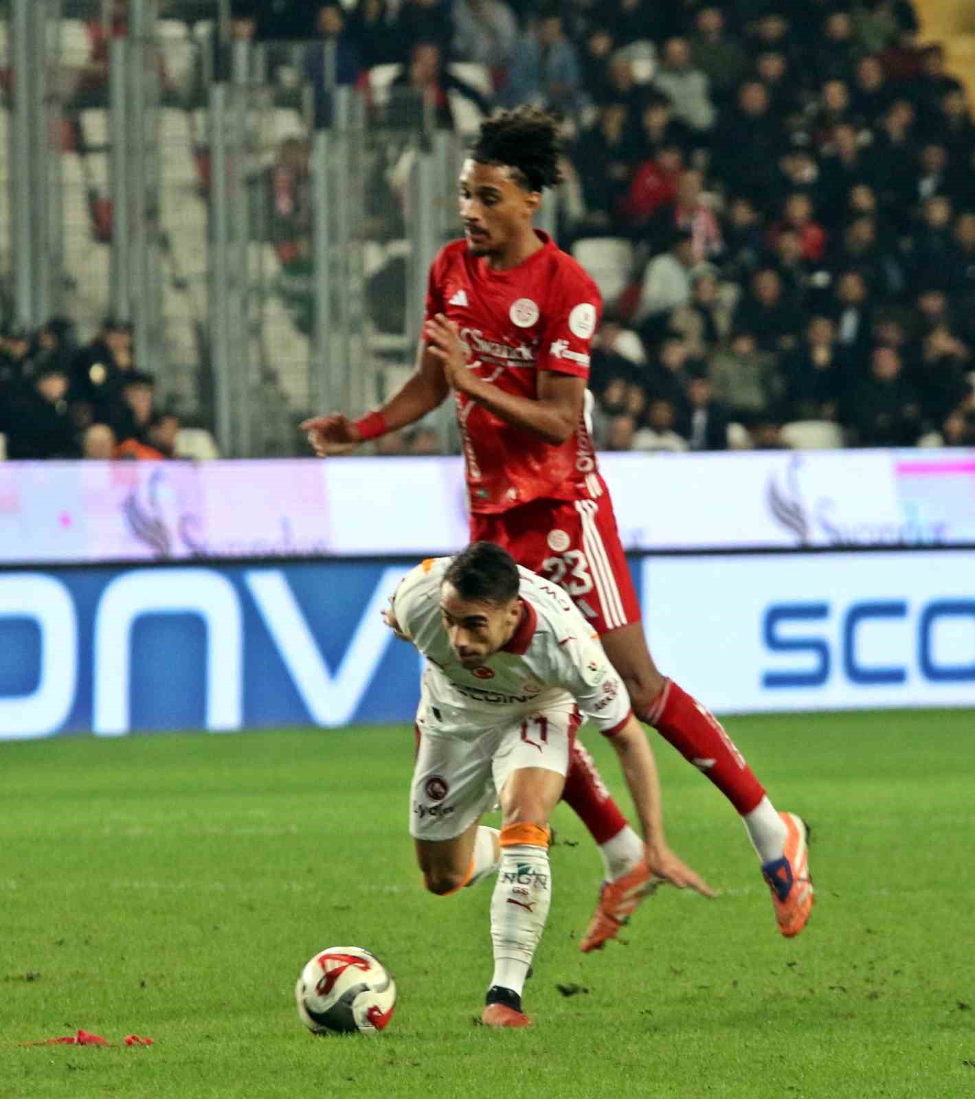 trendyol super lig antalyaspor 1 galatasaray 4 mac sonucu 9 sqsQssDe
