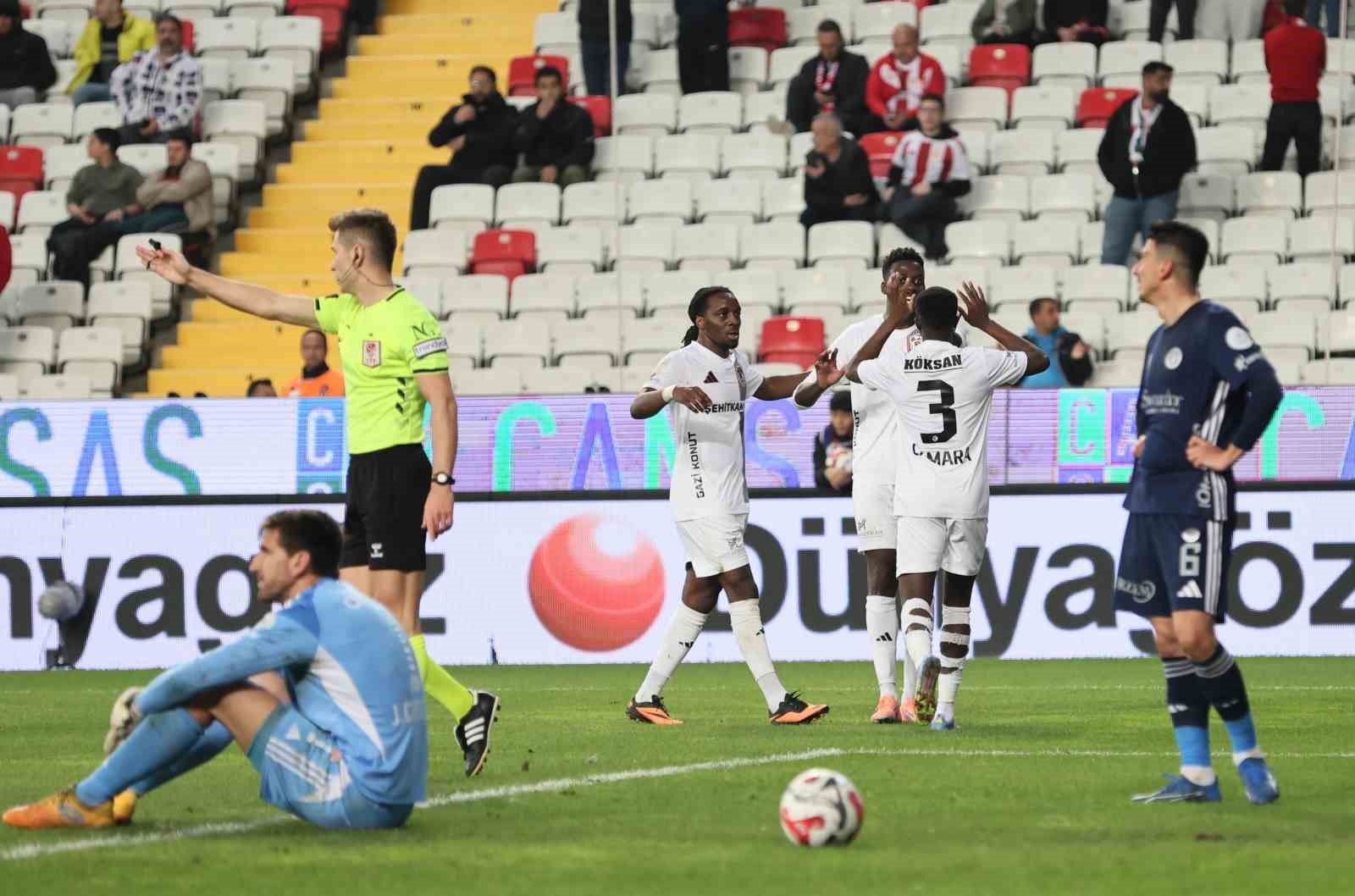 trendyol super lig antalyaspor 1 gaziantep fk 4 mac sonucu 17 XODWlRSj