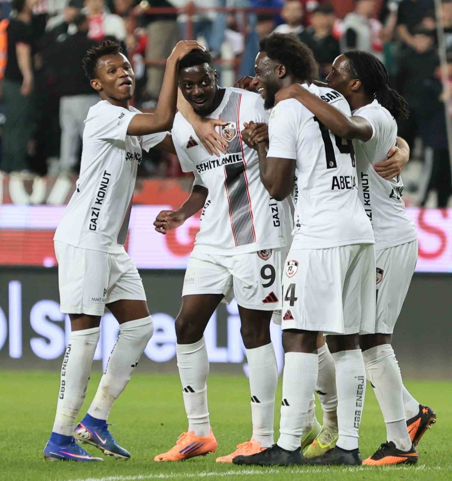 trendyol super lig antalyaspor 1 gaziantep fk 4 mac sonucu 21 hutnpEIi