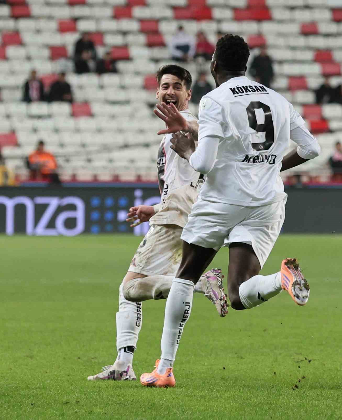 trendyol super lig antalyaspor 1 gaziantep fk 4 mac sonucu 28 THwqnl5X