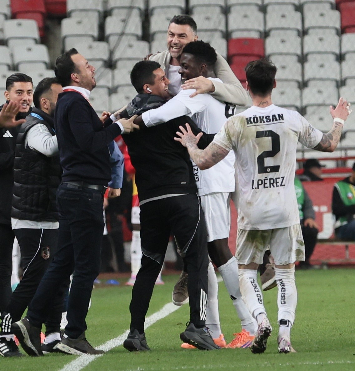trendyol super lig antalyaspor 1 gaziantep fk 4 mac sonucu 29 uqQkaszS