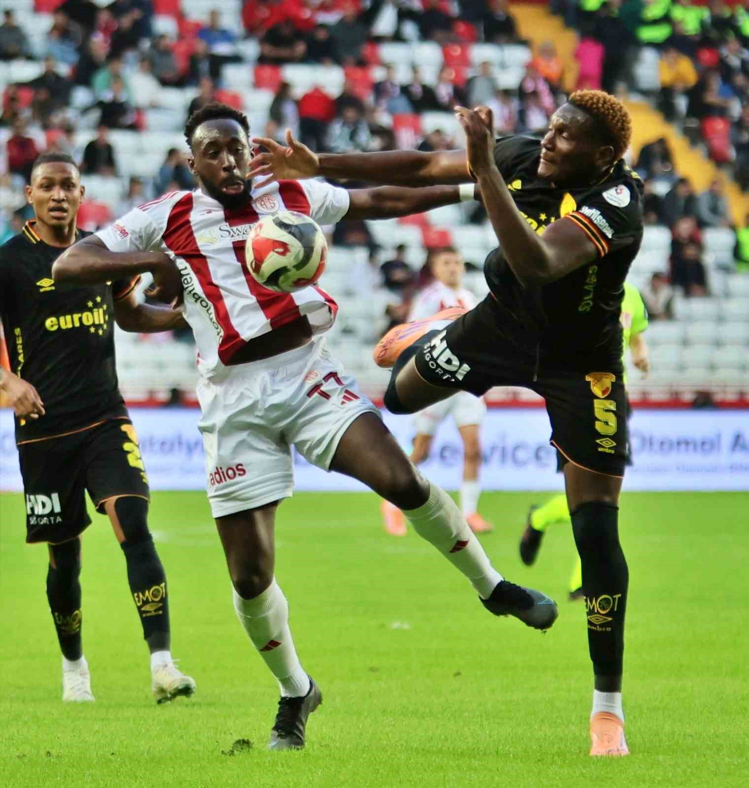 Trendyol Süper Lig: Antalyaspor: 1 - Göztepe: 0 (İlk yarı) 15 trendyol super lig antalyaspor 1 goztepe 0 ilk yari 11 YuhDuCvy
