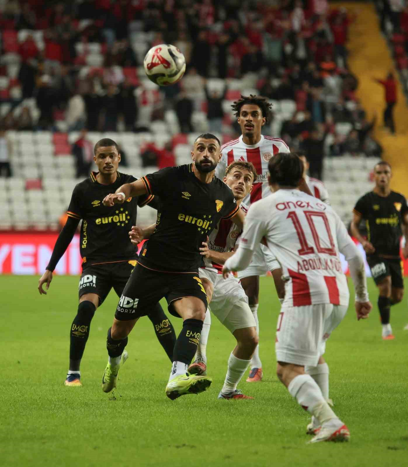 Trendyol Süper Lig: Antalyaspor: 1 - Göztepe: 0 (İlk yarı) 20 trendyol super lig antalyaspor 1 goztepe 0 ilk yari 16 R7BdVA4C