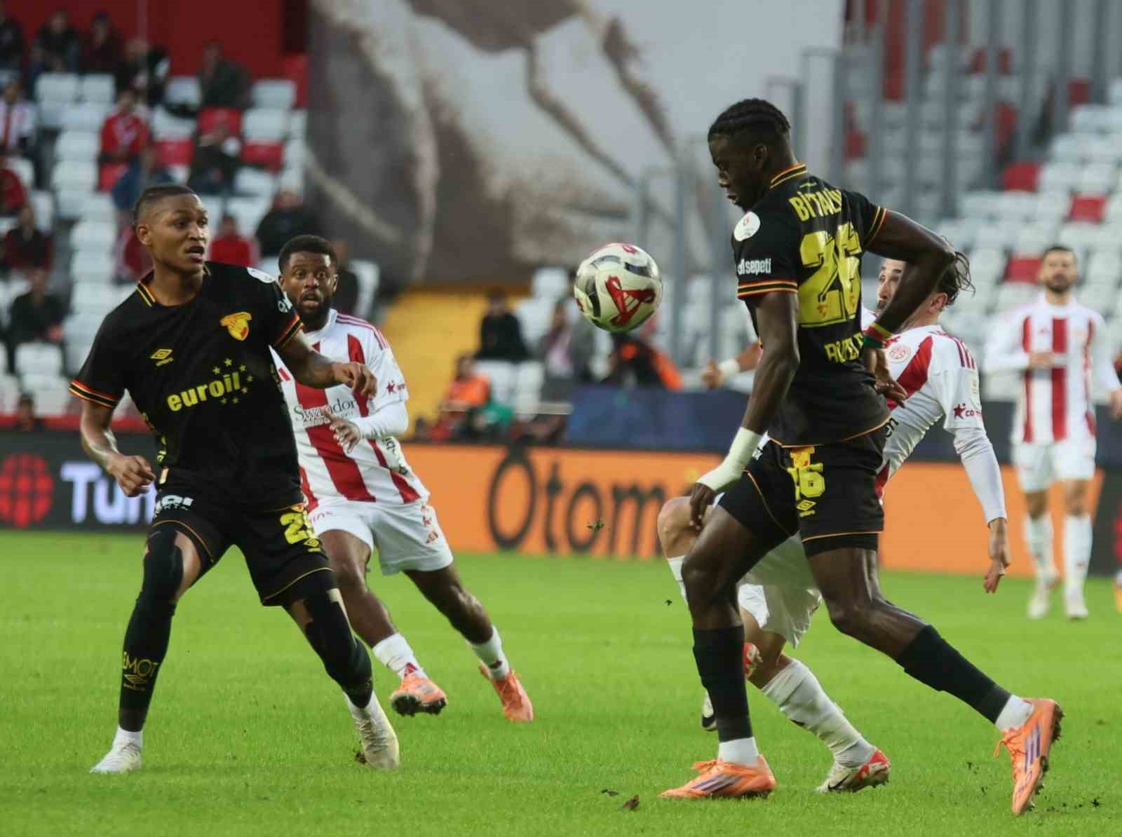 Trendyol Süper Lig: Antalyaspor: 1 - Göztepe: 0 (İlk yarı) 8 trendyol super lig antalyaspor 1 goztepe 0 ilk yari 4 diWYDVmI