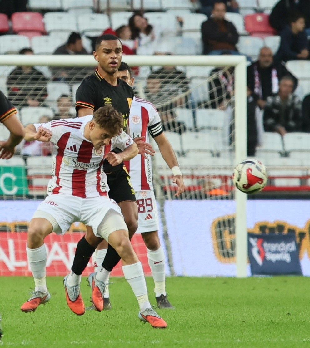 Trendyol Süper Lig: Antalyaspor: 1 - Göztepe: 0 (İlk yarı) 13 trendyol super lig antalyaspor 1 goztepe 0 ilk yari 9 ZbvaWVUO